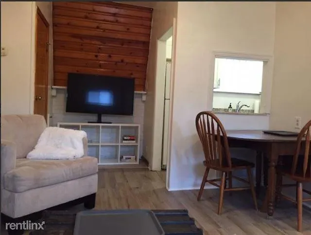 Southside Flats Cozy Quiet Luxury Apartment